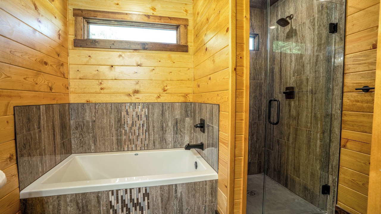Photo of Bathroom in Bennett Springs