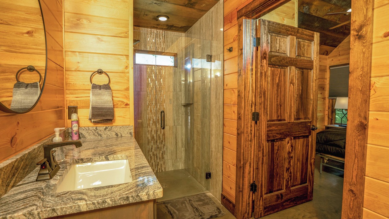Photo of Bathroom in Bennett Springs