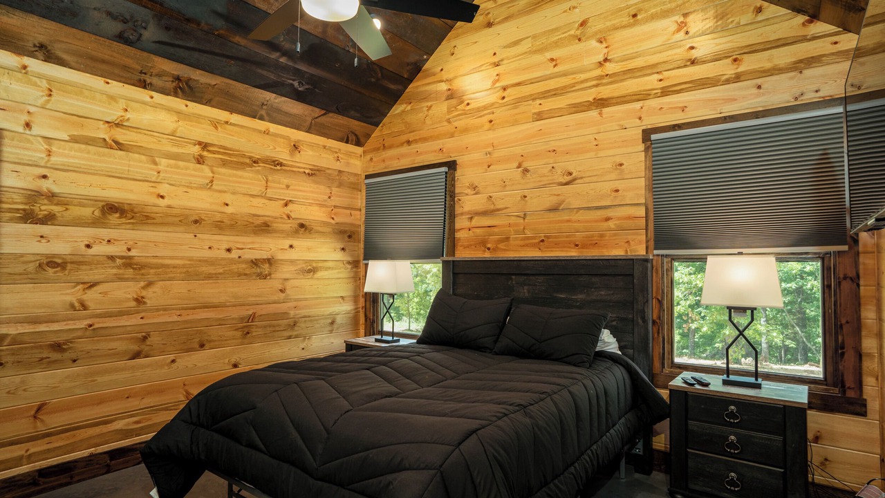 Photo of Bedroom in Bennett Springs
