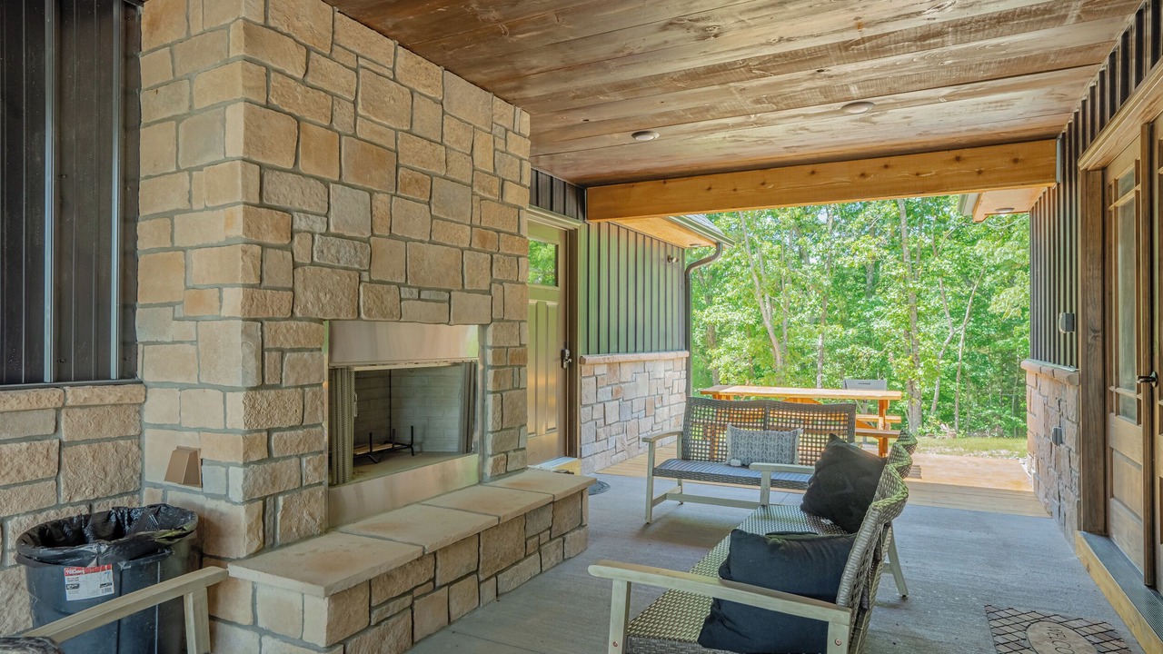 Photo of Patio Balcony in Bennett Springs