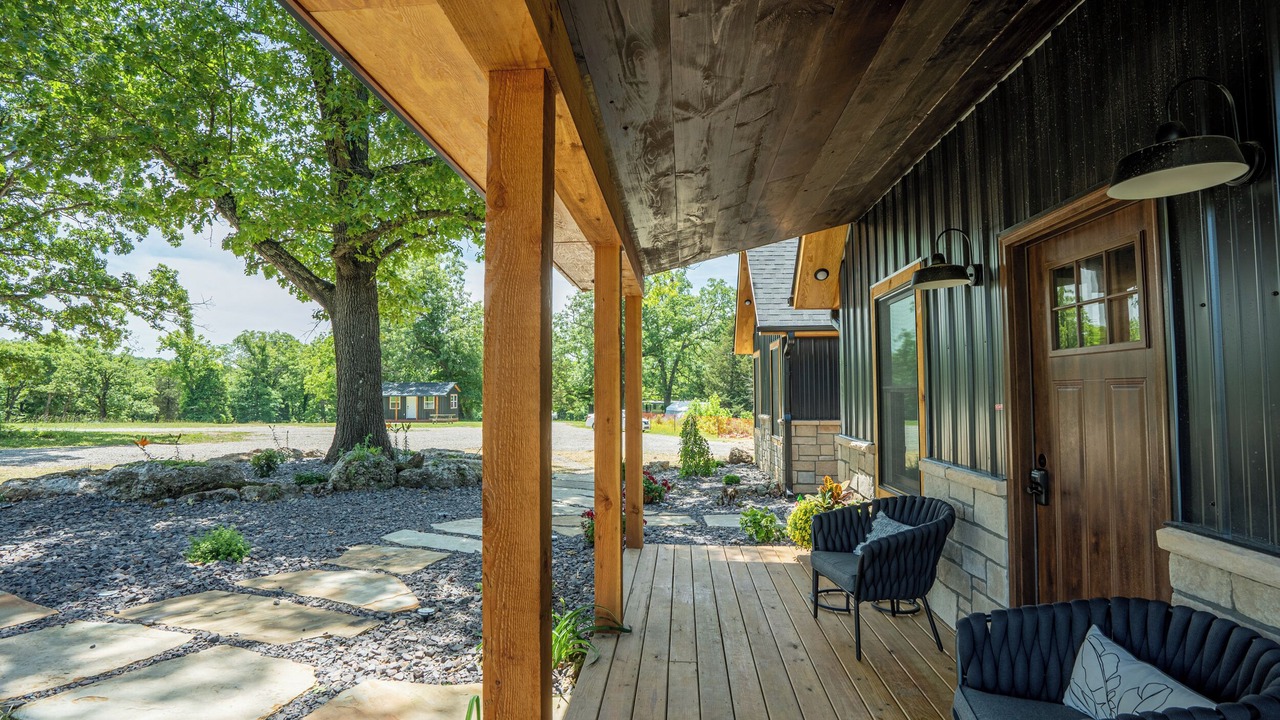 Photo of Patio Balcony in Bennett Springs