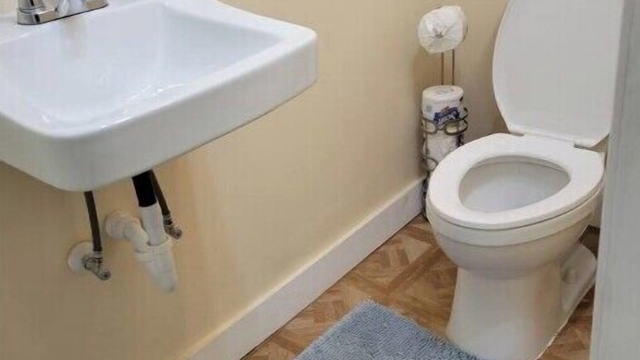 Photo of Bathroom in Center City West