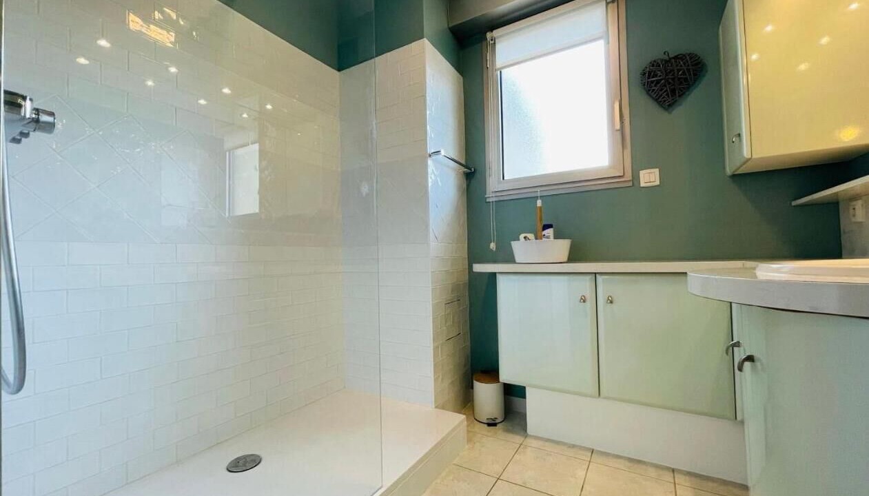 Photo of Bathroom in Amboise