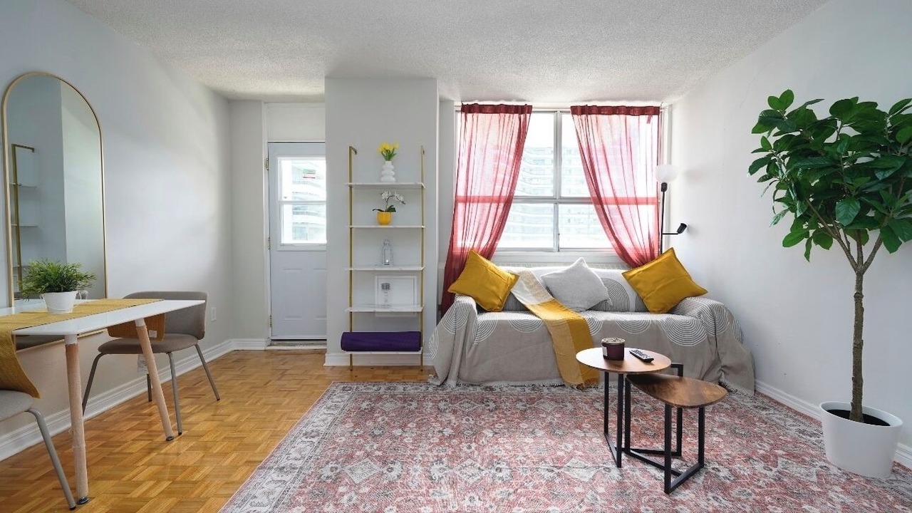 Photo of Livingroom in Cabbagetown