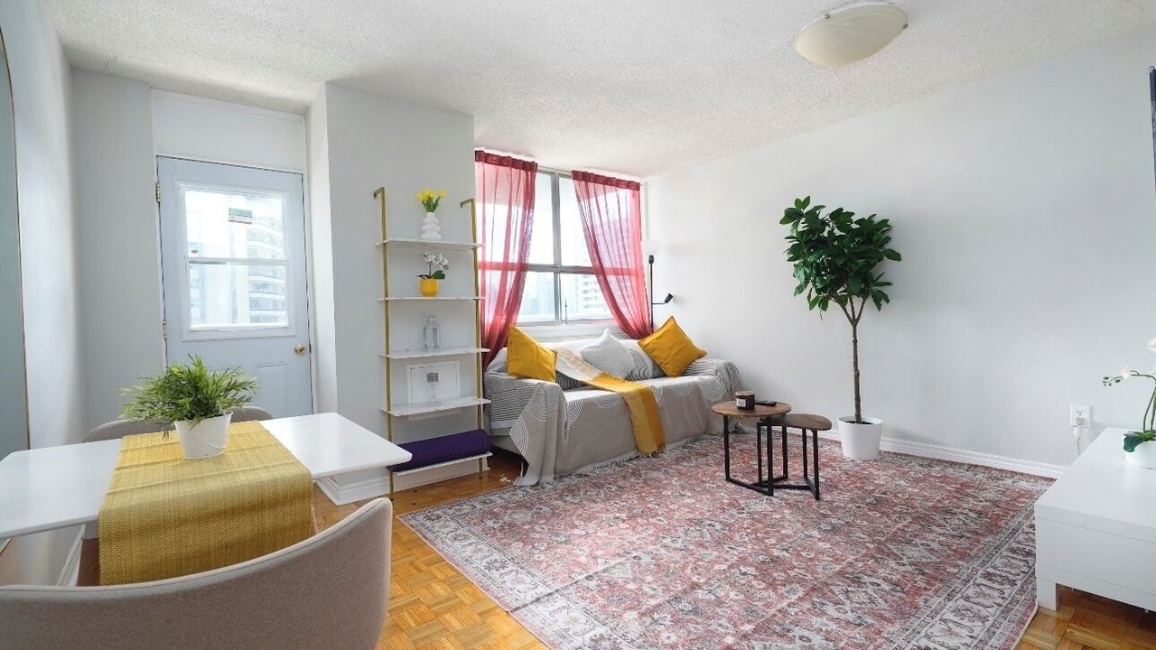 Photo of Livingroom in Cabbagetown