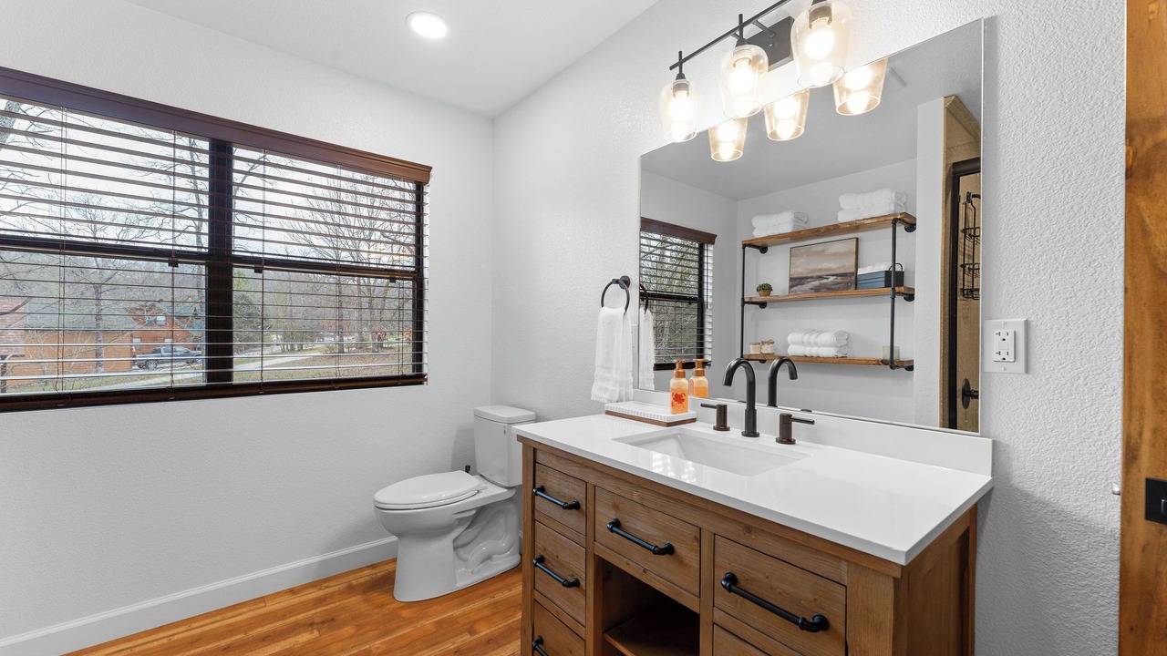 Photo of Bathroom in Eagle Rock