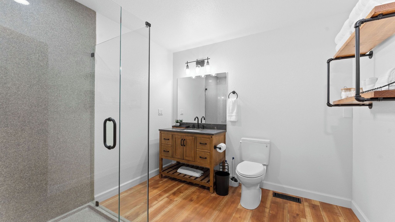 Photo of Bathroom in Eagle Rock