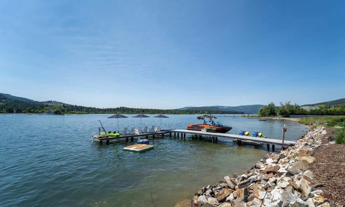 Photo of Others in Laclede