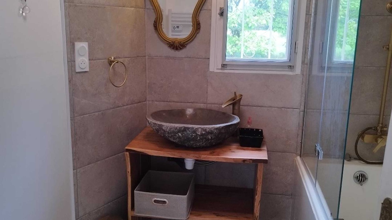 Photo of Bathroom in Paimpont