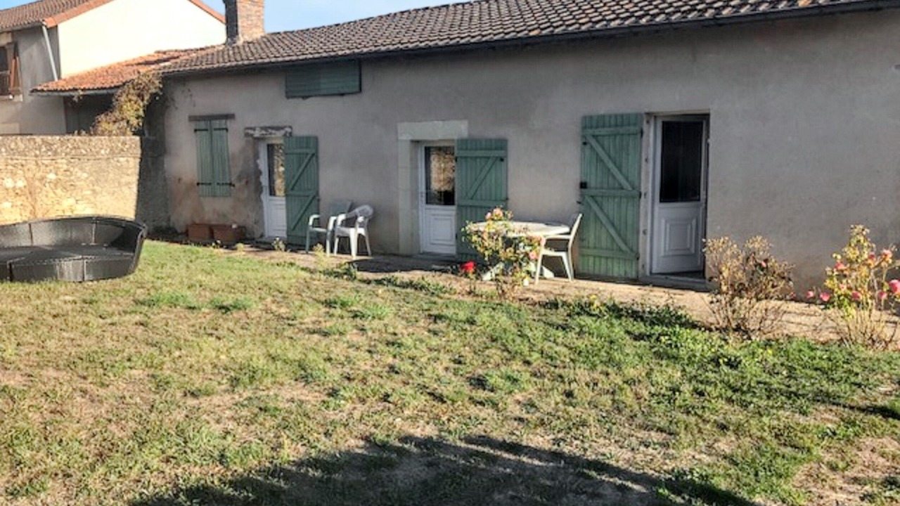 Photo of Outdoor in Mouterre-Silly