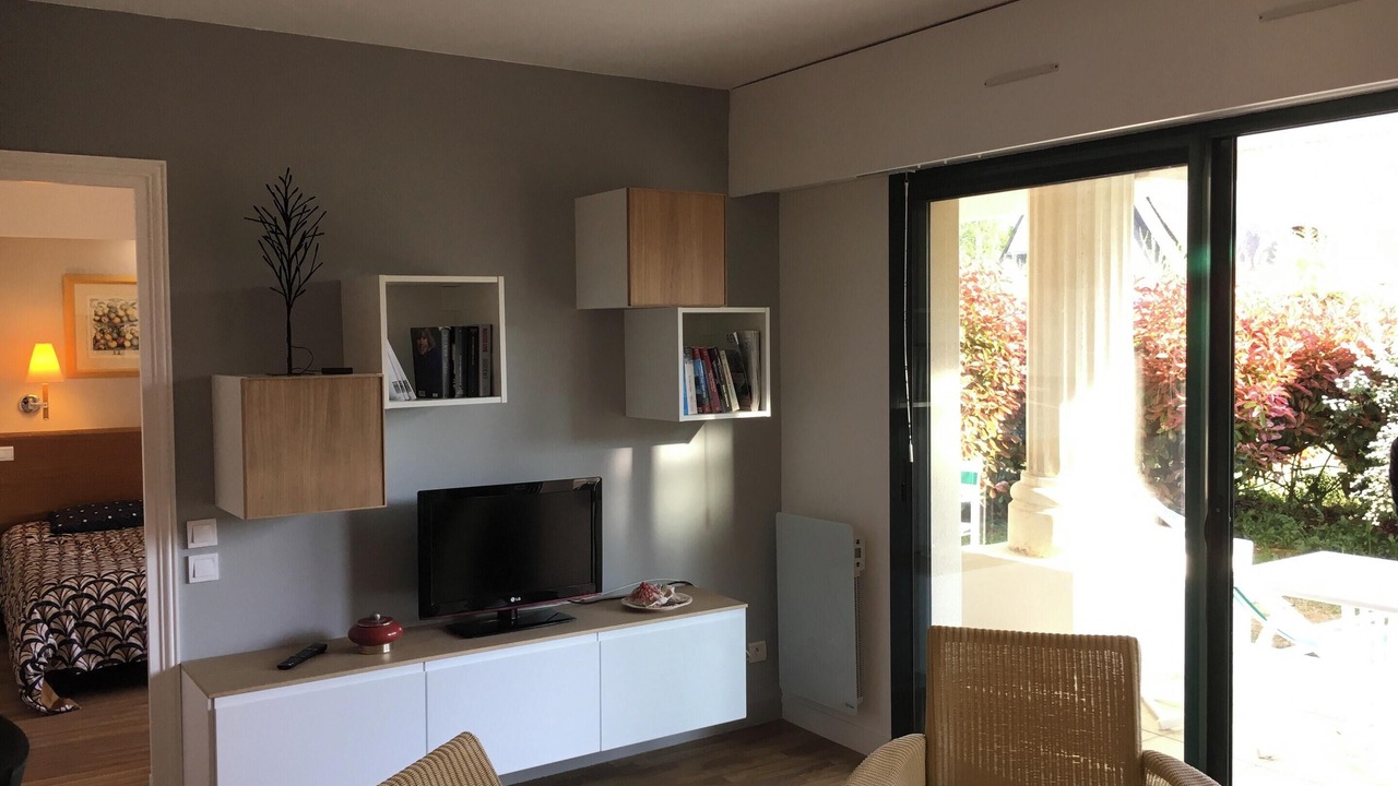 Photo of Livingroom in Saint-Andre-des-Eaux