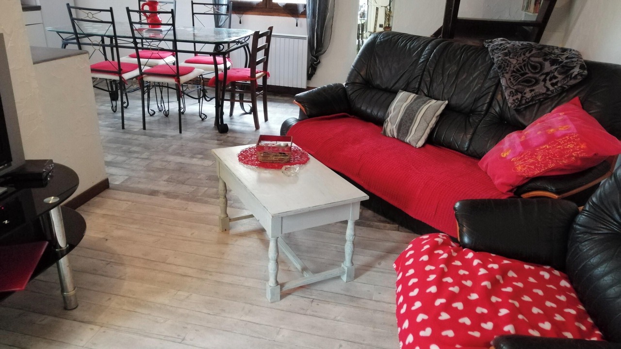 Photo of Livingroom in Villeneuve d'Aveyron