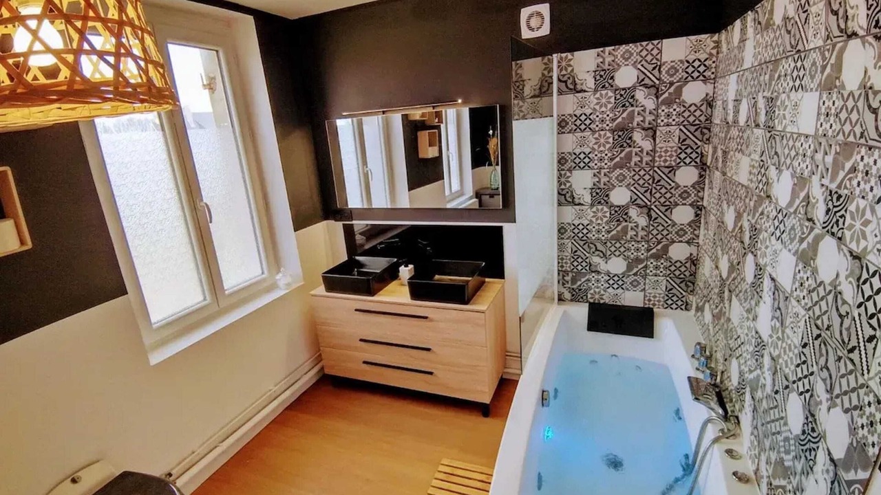 Photo of Bathroom in La Poterie-Cap-d'Antifer