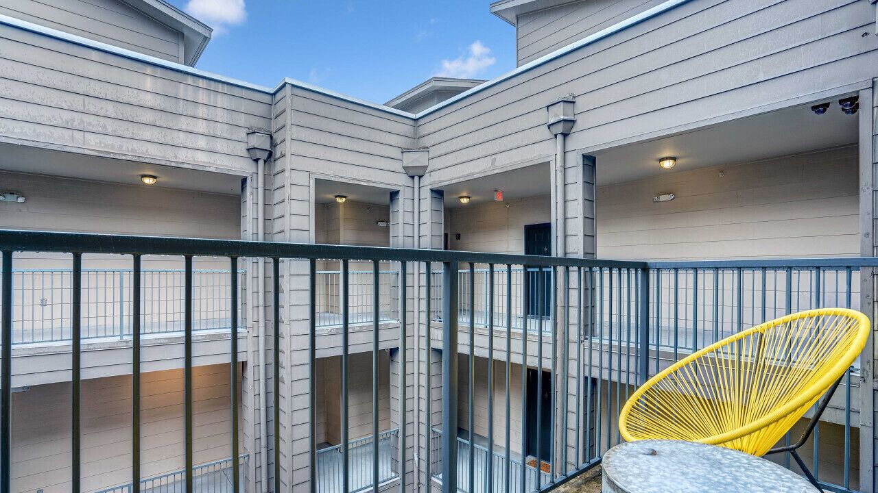 Photo of Patio Balcony in West Campus