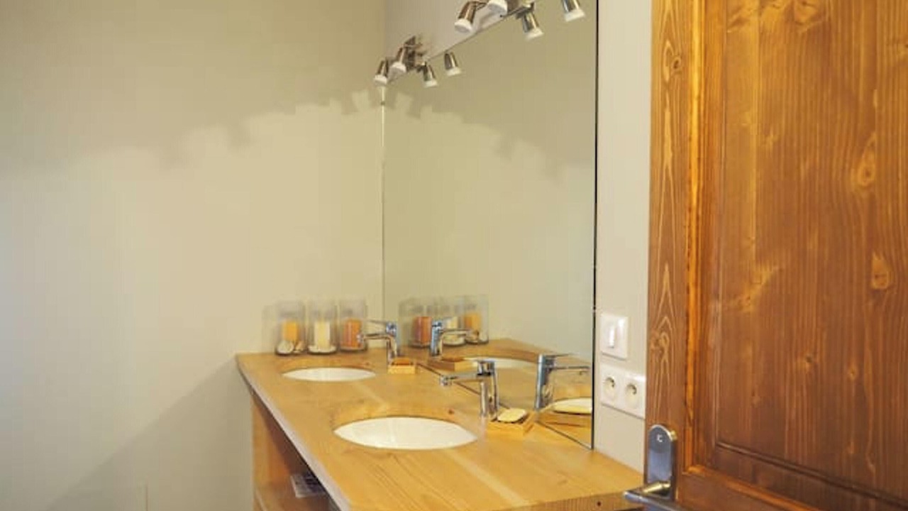 Photo of Bathroom in La Llagonne
