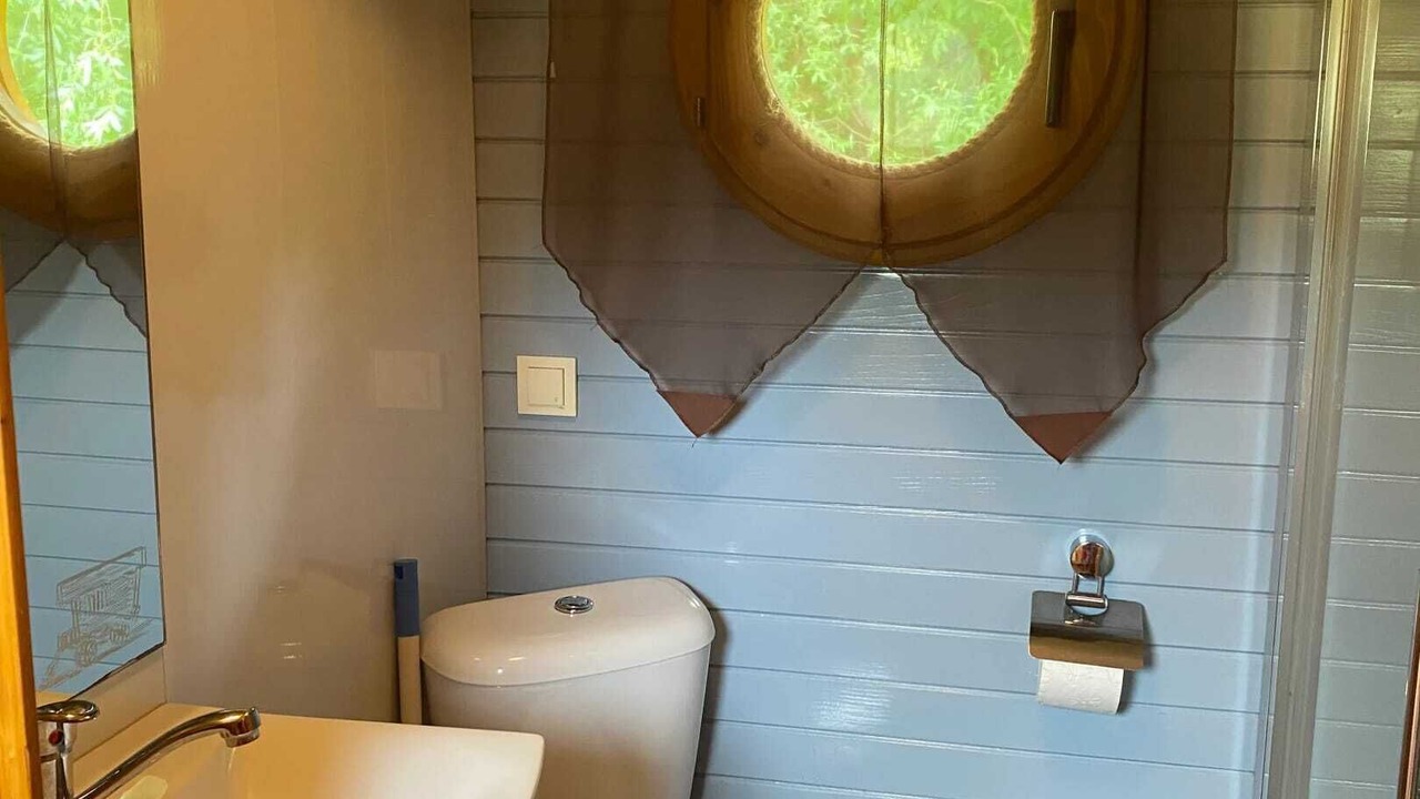Photo of Bathroom in Saint-Pardoux