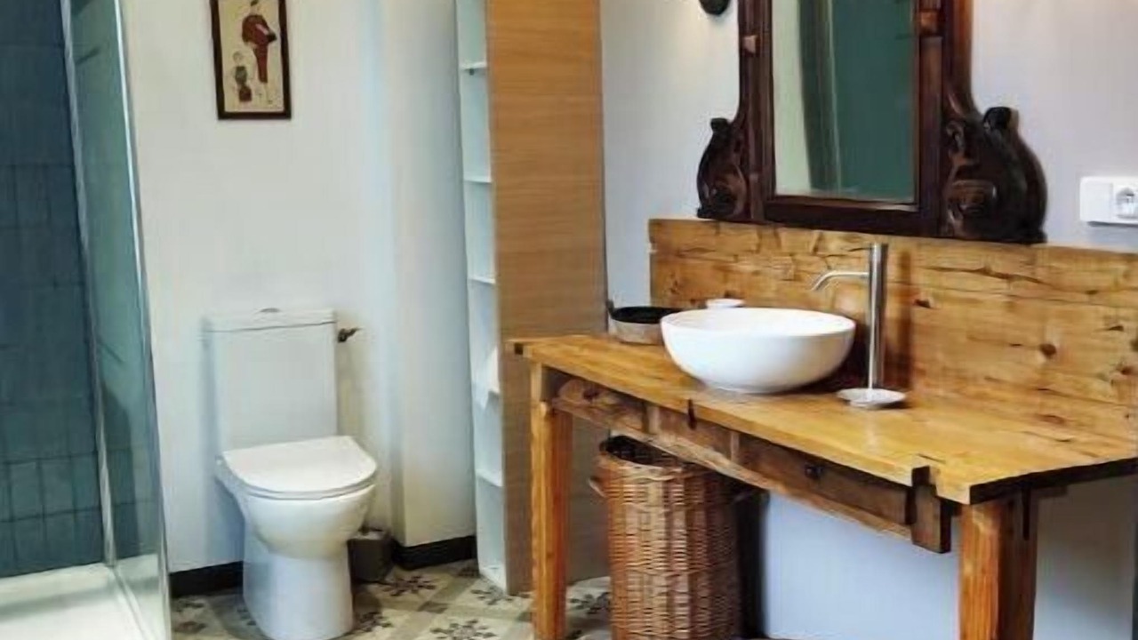 Photo of Bathroom in Durban-Corbieres