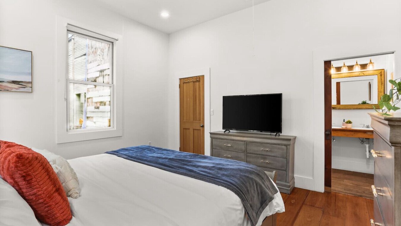 Photo of Bedroom in South 7th Ward