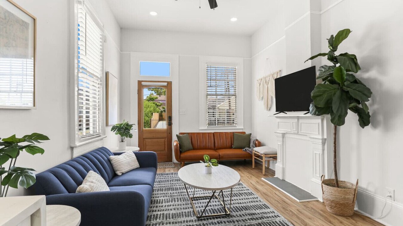 Photo of Livingroom in Tulane - Gravier