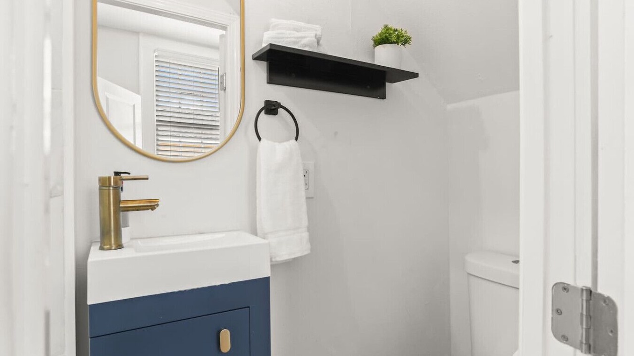 Photo of Bathroom in Tulane - Gravier
