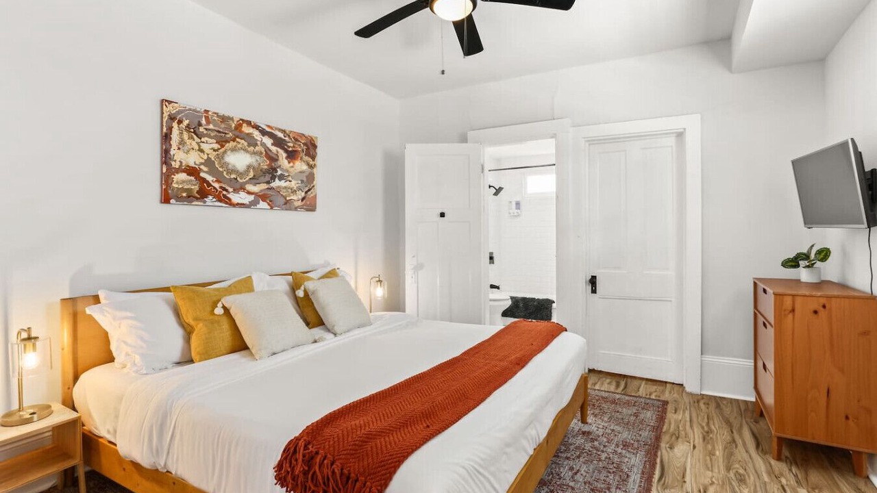 Photo of Bedroom in Tulane - Gravier
