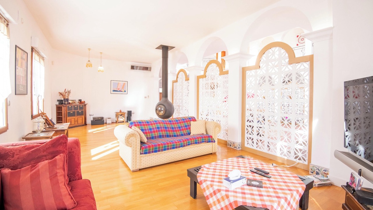 Photo of Livingroom in Saint-Cyr-sur-Loire