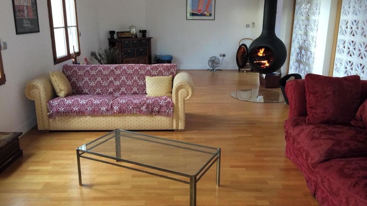 Photo of Livingroom in Saint-Cyr-sur-Loire
