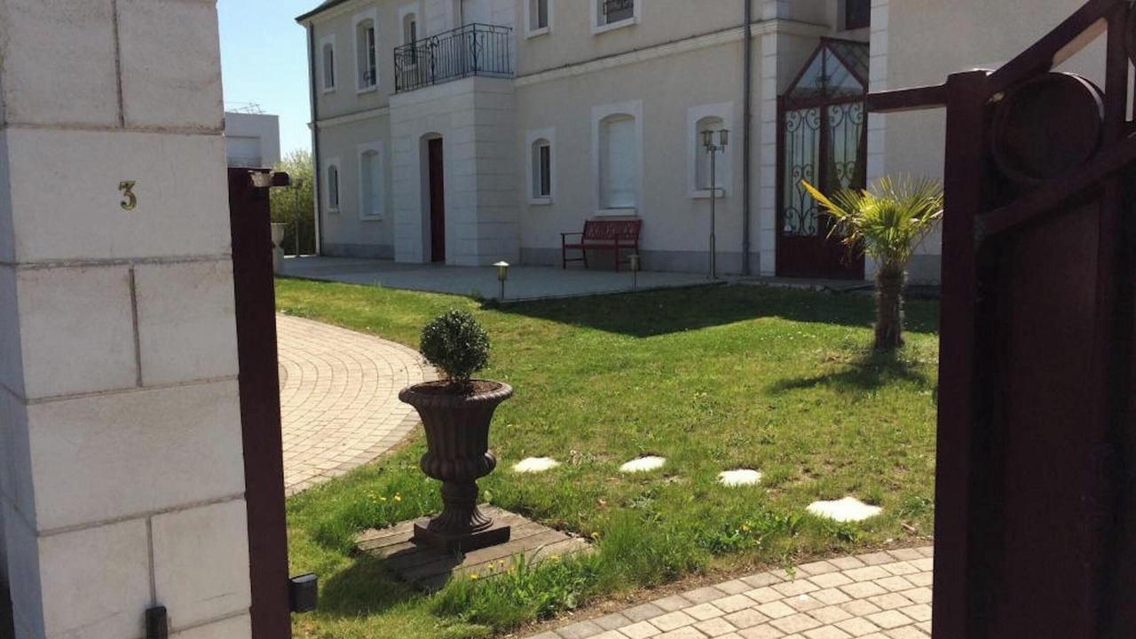 Photo of Others in Saint-Cyr-sur-Loire