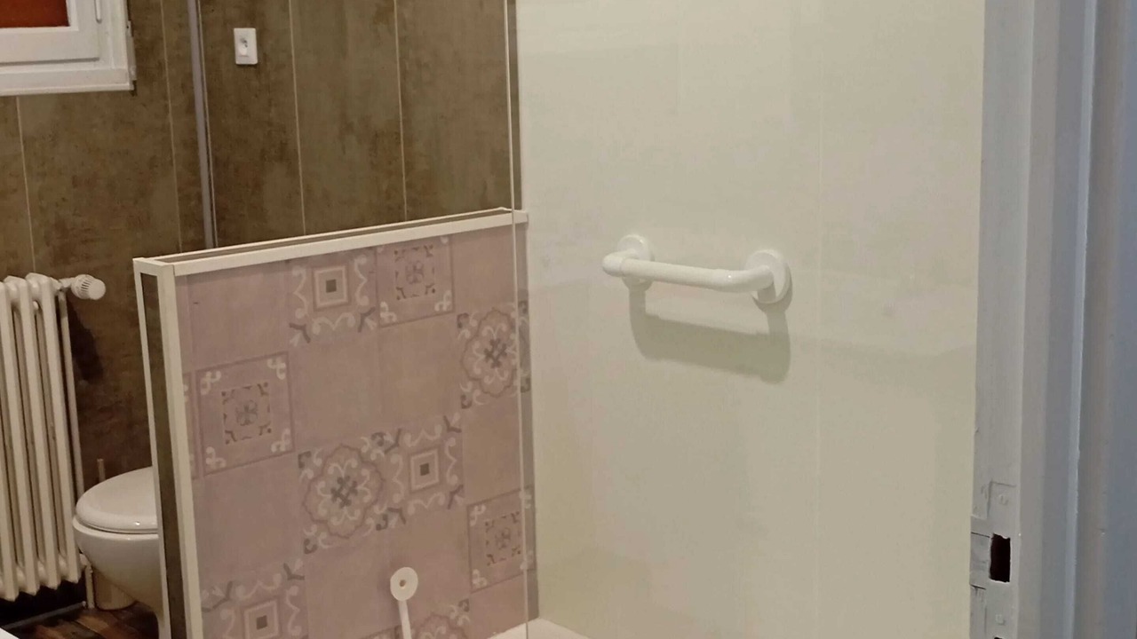 Photo of Bathroom in Cornimont