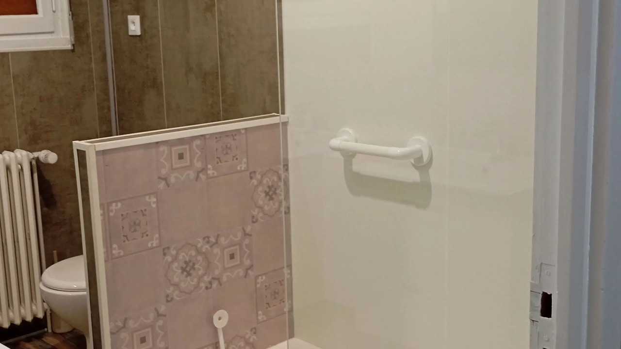 Photo of Bathroom in Cornimont
