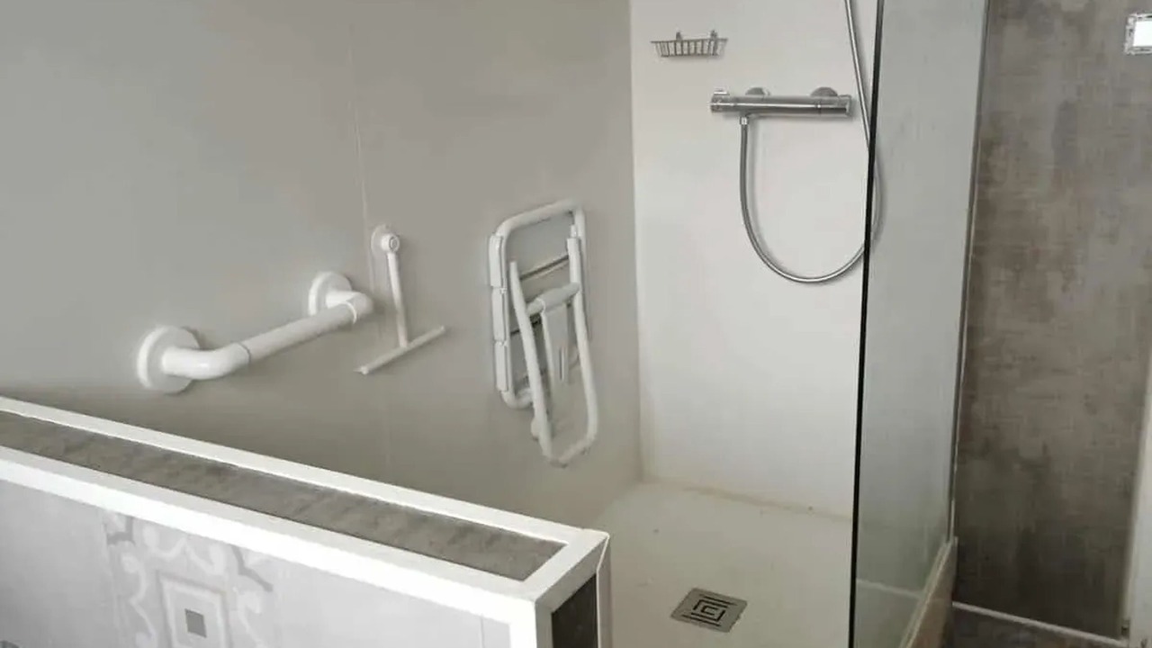 Photo of Bathroom in Cornimont