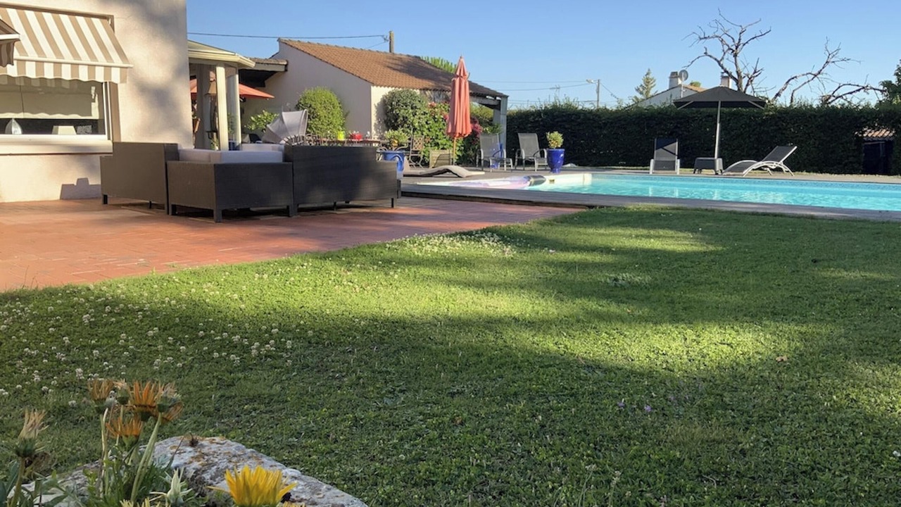 Photo of Outdoor in Nalliers