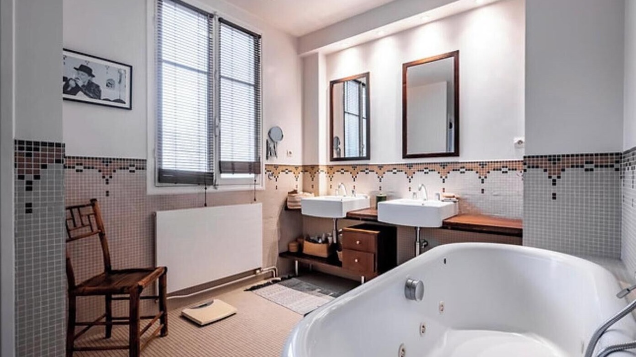Photo of Bathroom in Parchamp–Albert Kahn