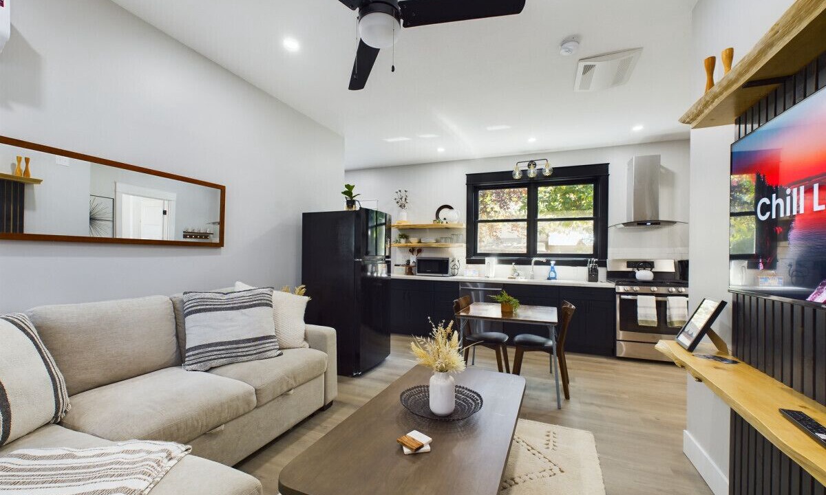 Photo of Livingroom in Albany