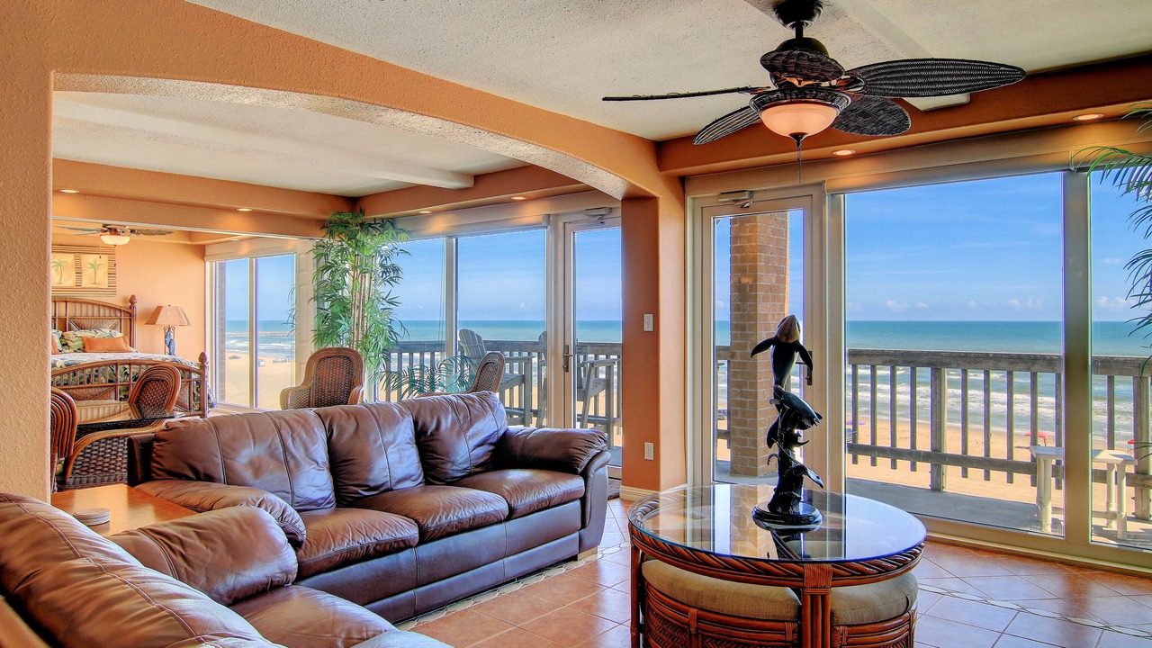 Photo of Livingroom in Corpus Christi