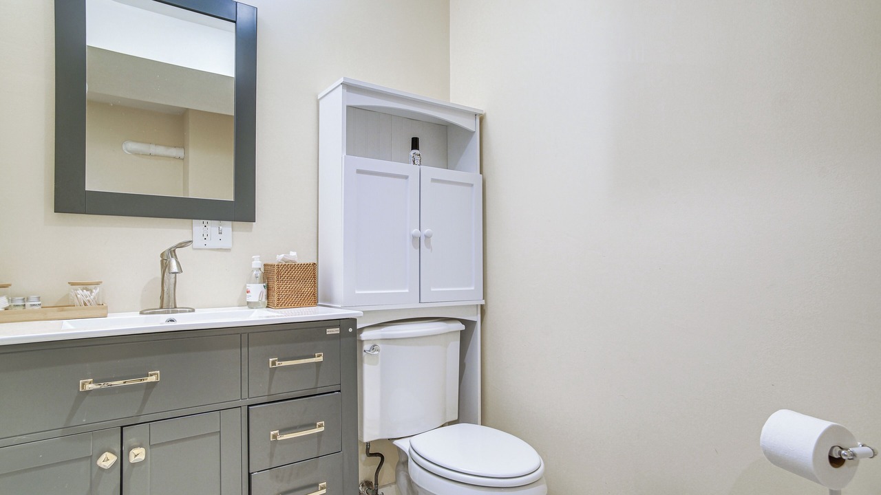 Photo of Bathroom in Dionis