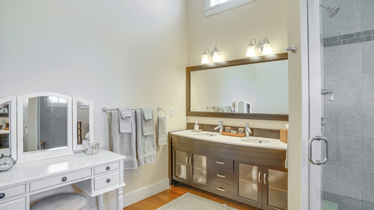 Photo of Bathroom in Dionis