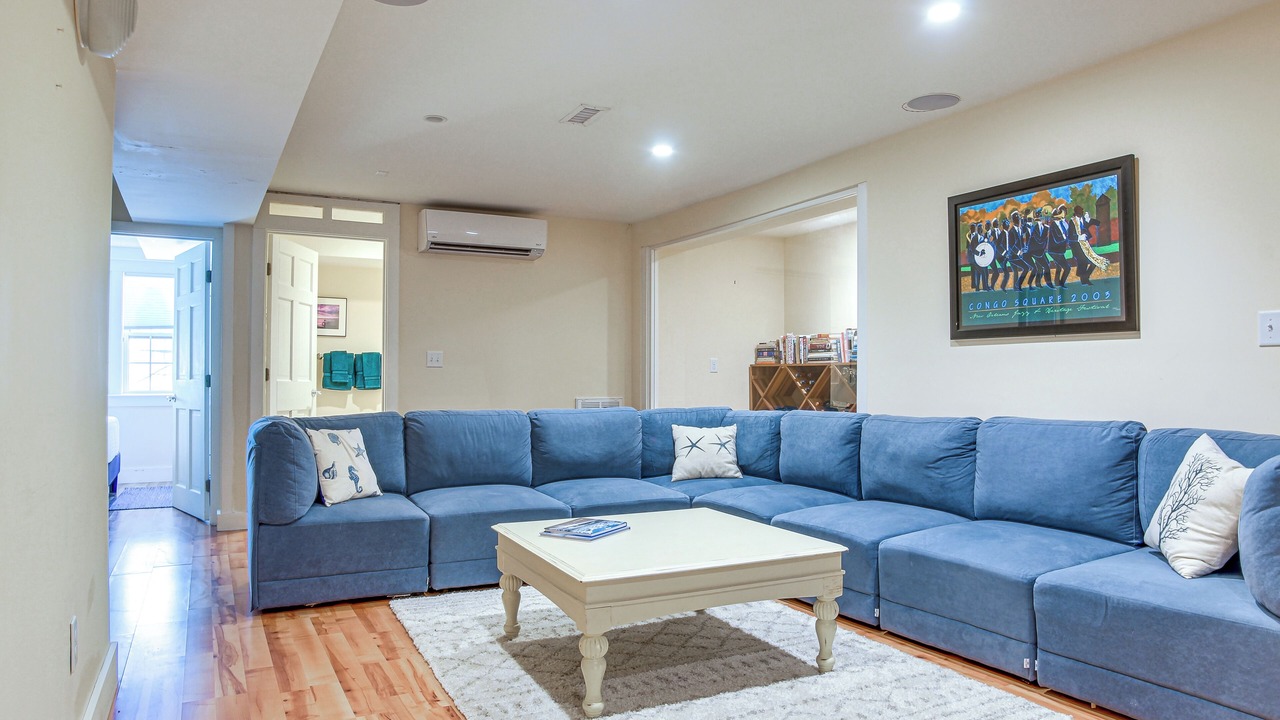 Photo of Others in Dionis