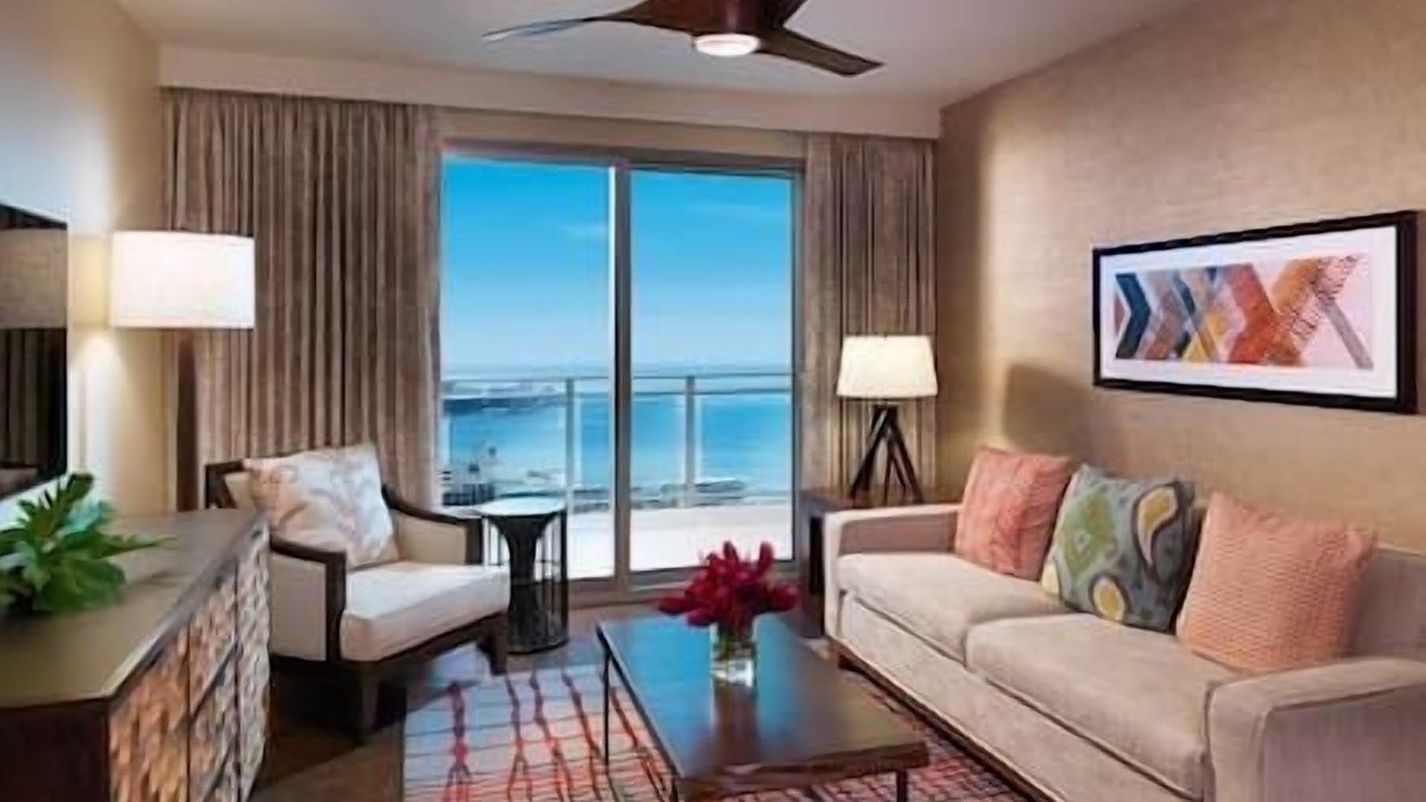Photo of Livingroom in Waikiki