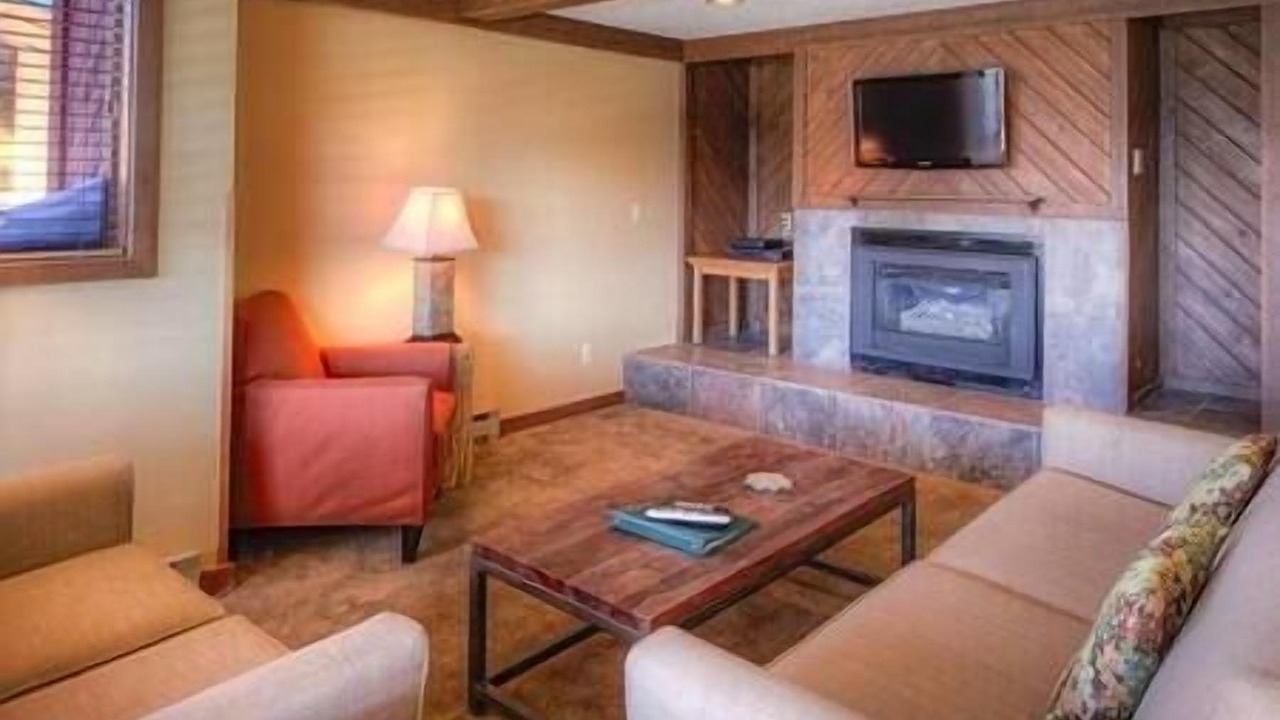 Photo of Bedroom in Woodmoor