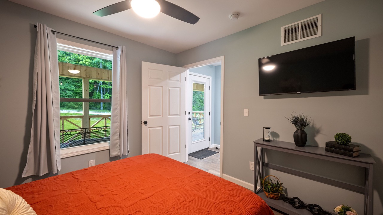 Photo of Bedroom in Clay City