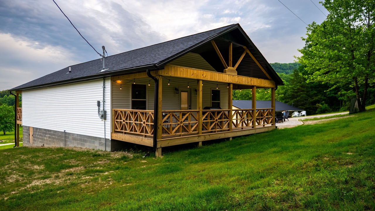 Photo of Outdoor in Clay City