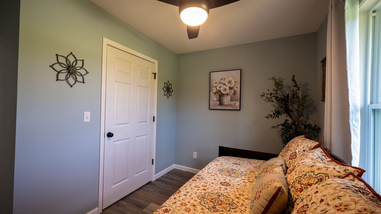 Photo of Bedroom in Clay City
