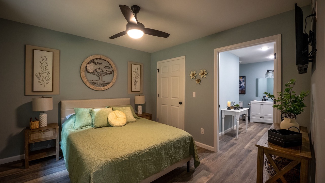 Photo of Bedroom in Clay City