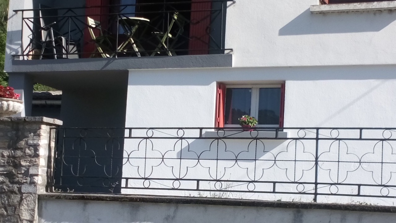 Photo of Outdoor in Besseges