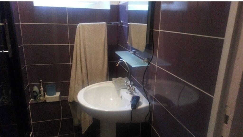 Photo of Bathroom in Besseges