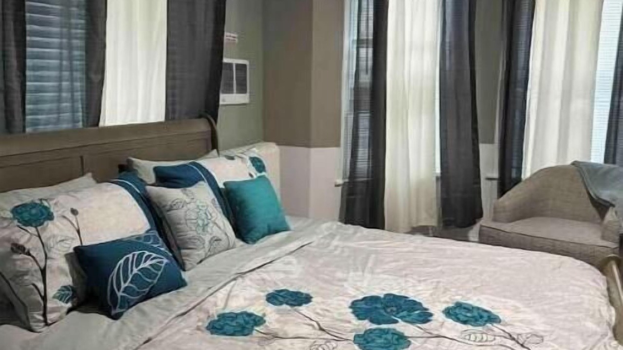 Photo of Bedroom in Schenectady