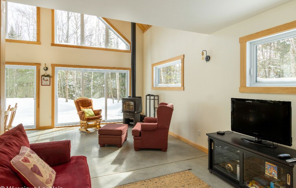 Photo of Livingroom in Sainte-Cecile-de-Whitton
