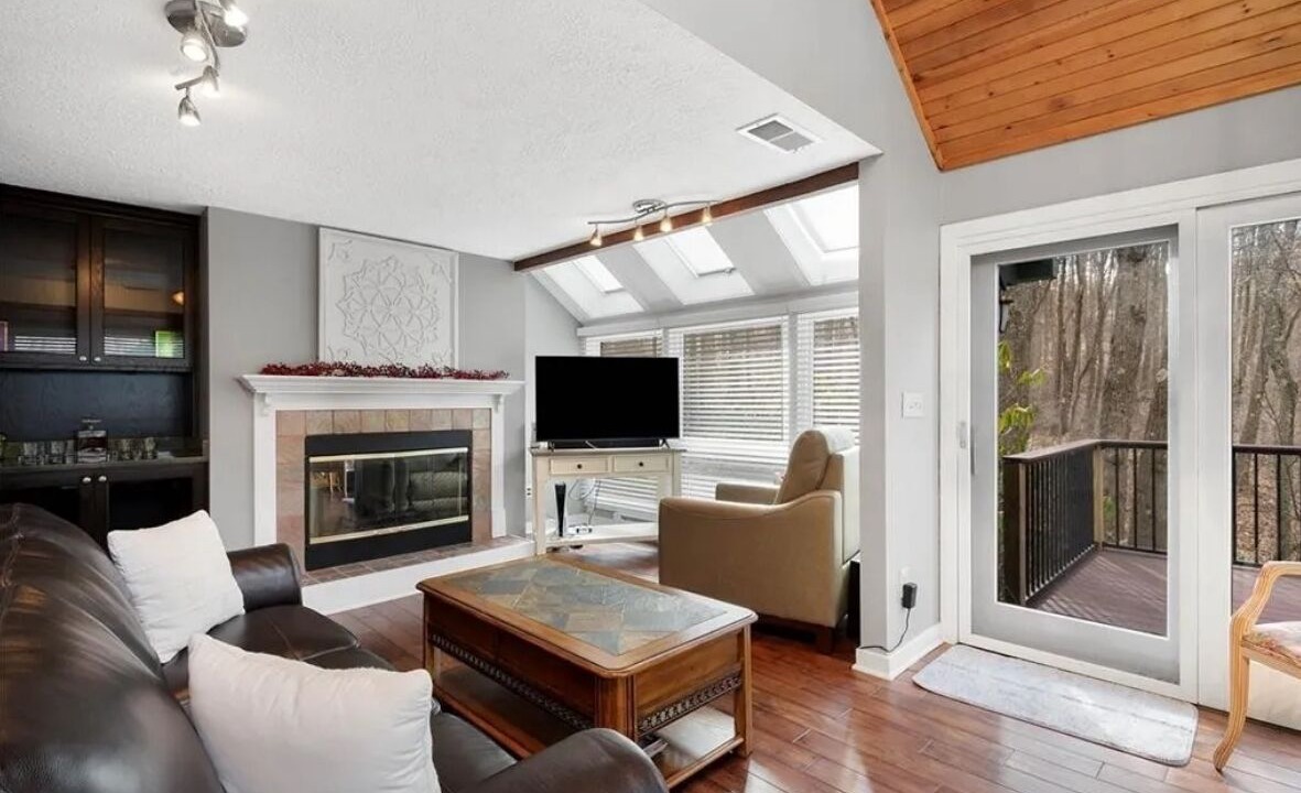 Photo of Livingroom in Farmington