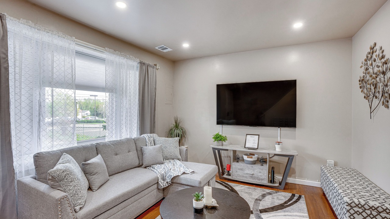 Photo of Bedroom in Willow Grove